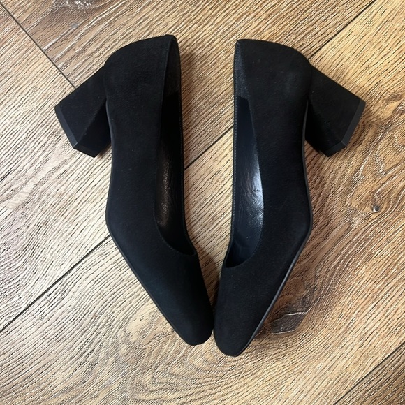 Stuart Weitzman Marymid Black Suede Block Heel Pumps Size 5 1/2M - Picture 5 of 10